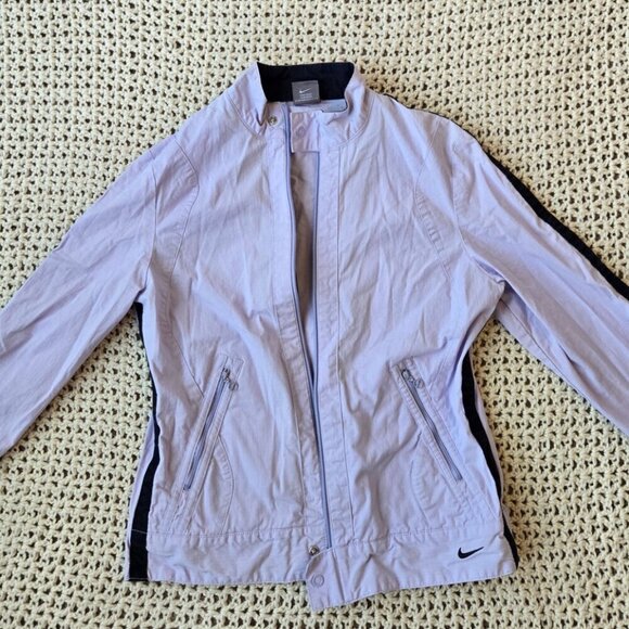 Nike Lightweight Zip Up Jacket Lavendar with Dark Blue Stripes Size M - Picture 1 of 9